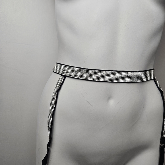 Victorias secret very sexy collection garter rhinestone - Picture 6 of 10